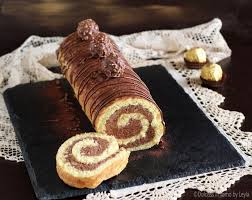 Rotolo Rocher Con Nocciole Nutella E Wafer Dolci Ricette Nutella Idee Alimentari
