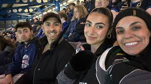 Jamie Izaks (@jizaks)