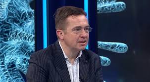 Roman šmucler, md, csc (born 8 july 1969) is a czech dentist, oral surgeon, specialist in laser and photonics medicine, university lecturer, entrepreneur, tv presenter, and scriptwriter. Roman Smucler Zachrani Nas Ockovani Senioru A Promorenost Cnn Prima News