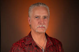 Richard Milewski's Instagram, Twitter & Facebook