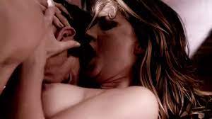 Jes Macallan Femme Fatales S02E10 | xHamster