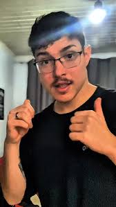 CAFÉ COM REVIEW #1: , nome do filme: AMORES MATERIALISTAS (2025), #filmes  #rells #romance #review #curiosidades #lancamentos #viral #pedropascal  #dakotajohnson #chrisevans