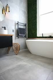 70 Ideen Fur Wandgestaltung Beispiele Wie Sie Den Raum Aufwerten Minimalistische Badgestaltung Minimalistisches Badezimmer Badezimmer Innenausstattung