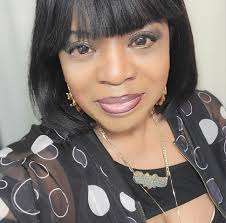 Elegance comes from inner confidence.” Rate this style 1-10.