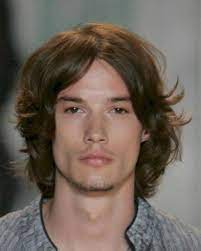 Mens Medium Haircuts Thick Hair Which Are Stylish Mensmediumhaircutsthickhair Long Hair Styles Men Mens Medium Length Hairstyles Long Hair Styles
