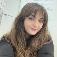 Lily Oliver's Instagram, Twitter & Facebook