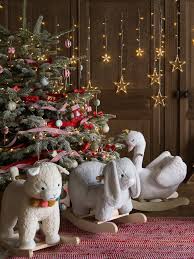 Idee Cadeau Bebe Et Enfant Les Jouets En Bois Vertbaudet Blog Maman Jouets En Bois Jouet Idee Cadeau Bebe