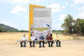 Satu lawatan oleh jabatan mineral dan geosains negeri johor ke koperasi kilim di kilim geoforest park telah diadakan pada 5. Majlis Pecah Tanah Bangunan Baru Jabatan Mineral Geosains Malaysia Negeri Terengganu Dr Shamsul Anuar Nasarah