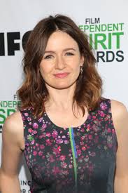 Emily Mortimer On Her New Hbo Series And Newsroom S Final Season Vanity Fair