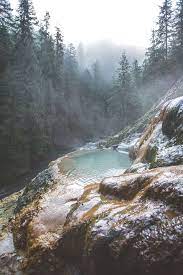 Earlier, the lakota and the cheyenne indian tribes fought for control of the natural warm waters. 25 Amazing Hot Springs In The Us You Must Soak In Local Adventurer