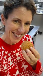 La tarte à mastelles est une spécialité que les Athois réalisent à  l'occasion de la Ducasse.