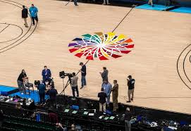 Ten players make up a final table, which is played as normal. Big Ten Basketball Why Moving 2021 Tournament To Indianapolis Is Smart