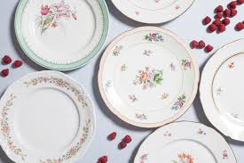 Location de produits pour vos réceptions dans le finistère en bretagne. Le Grenier De Rosa Location Vaisselle Vintage Nantes L Atelier Wedding