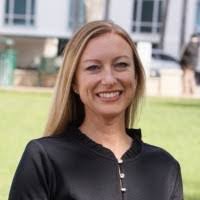 Heidi Pickering's Instagram, Twitter & Facebook