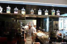 Restaurant Ecole Et Ecole De Cuisine Institut Paul Bocuse Bellecour Cuisine Et Vanity