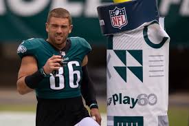 Zach ertz of the philadelphia eagles participates in ota's on may 28, 2015 at the novacare complex in philadelphia, pennsylvania. Philadelphia Eagles 3 Bold Predictions For Zach Ertz Going Forward