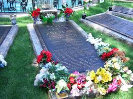 The first of the two was born at 4:00 am and was stillborn. Elvis Presley Grave Beside Mother And Fathers Grave Also In This Plot Are His Grandmother And Elvis Still Born Twin Brother Jesse Garon And Grandmother Mapio Net