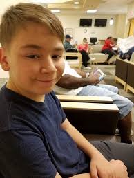 this two from the different universe 😍