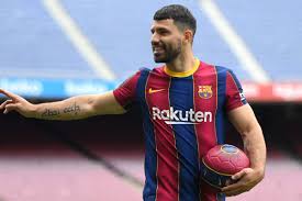 منذ 6 أيام لا ميسي ولا كرستيانو بنزيما افضل لاعب في أوروبا !! Mlttamhkevkoqm
