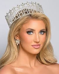 Nancy Mccollum's Instagram, Twitter & Facebook