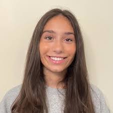 Alicia Mandel's Instagram, Twitter & Facebook