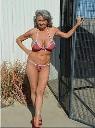 Pin On Busty Milf Gilf