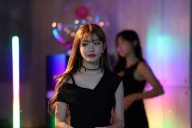 Twitter Hottest Girl Alive Singer Korean Singer