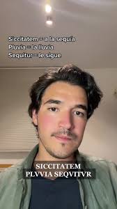 Esto brevis, et placebis». Se breve y agradaras. P.S. La sonrisa es p...