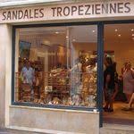 St Tropez S Market Golfesttropez Sttropez Www Visitgolfe Com St Tropez St Tropez France Saint Tropez