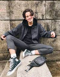 30 Cool Men Clothing Style Ideas To Look Awesome In 2020 Indie Fashion Men Indie Outfits Indie Men Check out the exclusive ranges of cheap and comfortable aesthetic clothing at alibaba.com. indie fashion men indie outfits