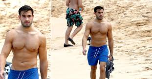 Britney spear's boyfriend, trainer and secret husband shows off his extra something to the worldreport by mayuri. Britney Spears Bf Sam Asghari Shirtless On The Beach In Maui Photos