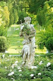 The Feathered Nest Its Junkin Time Avec Images Jardin Romantique Beaux Jardins Art Des Jardins