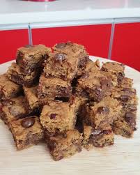 Tak kiralah sama ada anda membuat sendiri kuih raya atau membelinya di kedai. Choc Chip Cookie Bites Untuk Kudapan Bila Bila Masa Dan Juga Untuk Disusun Dalam Balang Kuih Hari Raya Nanti Atau Boleh Juga Dibuat Product