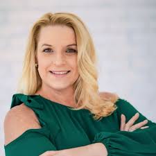 Tamara Blankenship's Instagram, Twitter & Facebook