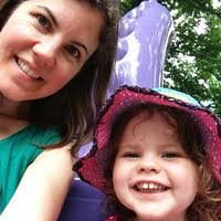 Jennifer Flinn's Instagram, Twitter & Facebook