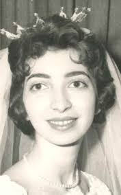 Lillian Colby's Instagram, Twitter & Facebook