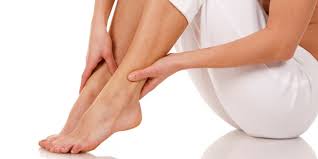 Dueri de picioare foarte mari sub genunchi ciocuri instabilitate pe picioare ce poate insemna va rog tare mult sa ma ajutati. Pintenii Calcaneeni Cum Atenuati Durerea Farmacia Ta Farmacia Ta