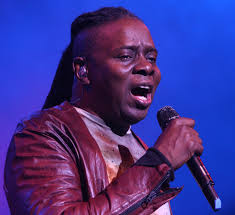 Review: EW&F turns Morris into a 'Boogie Wonderland'