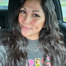 I live in the Elgin area but work in Lawton, im looking for a personal  trainer. I have a goal for my body and need help achieving it. -female -30  yo -160