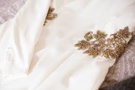 Vestidos de fiesta de graduación. Novias Con Apliques Carmen Maria Mayz