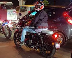 Explore triumph thunderbird price in india, specs, features, mileage, triumph thunderbird images, triumph news, thunderbird review and all other triumph bikes. All New 2020 Royal Enfield Thunderbird Spied Again Launch Soon