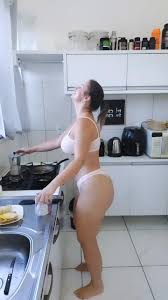 Coroa Bárbara Camila OrthBárbara Capaba - EroMe