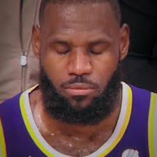 New Nike LeBron ad: “You never get used to pressure. You just learn to  embrace it.” 🔥👑