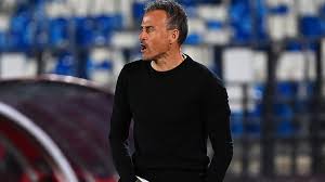 Create your own fifa 21 ultimate team squad with our squad builder and find player stats using our player database. Enrique Jokes He Was On The Verge Of A Heart Attack After Spain S Last Gasp Win Goal Com