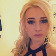 Katie Raynor (@KatieRaynorHowe)