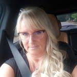 Tracy Holmquist's Instagram, Twitter & Facebook