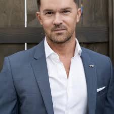 The Best 10 Real Estate Agents near Tatyana Reid