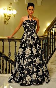 La Costurera De Sira Quiroga Tiempo Entre Costuras Mejor Vestido Moda