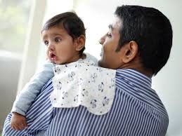 Begin washing her face carefully with the washcloth, using warm water, and making sure to wash behind the ears, in the ear crevices, and the neck creases. How To Bathe A Newborn Babycenter