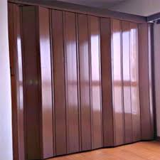 Nuestras puertas plegables de madera, melamina y pvc son ideales para tu consulta nuestros precios, son puertas plegables de calidad hechas a tu medida. Puertas Plegables De Pvc Lisa Hechas A La Medida Cortinashd